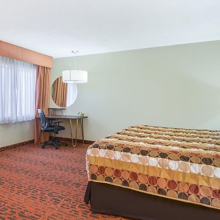Super 8 By Wyndham Portales Μοτέλ Εξωτερικό φωτογραφία