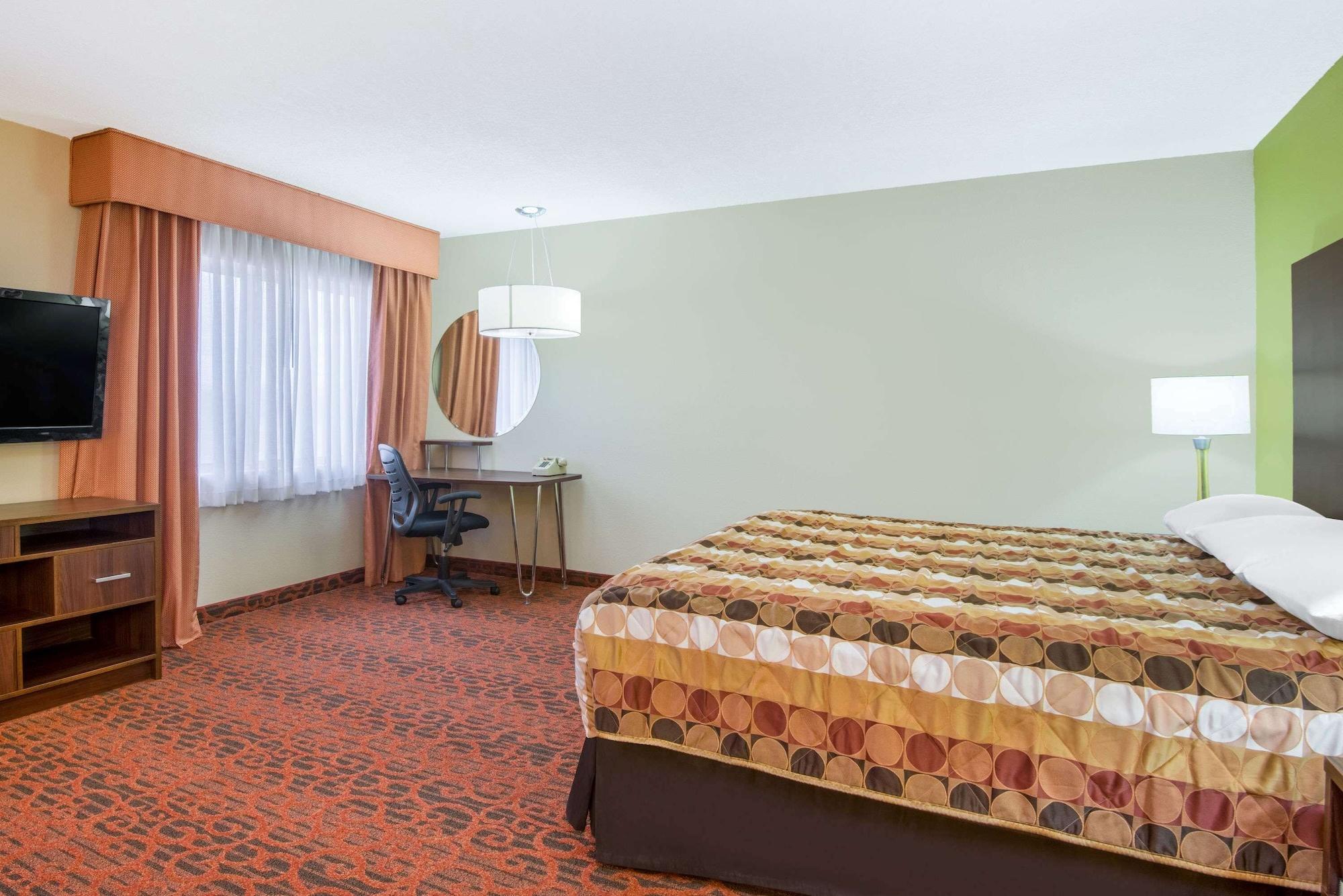 Super 8 By Wyndham Portales Μοτέλ Εξωτερικό φωτογραφία