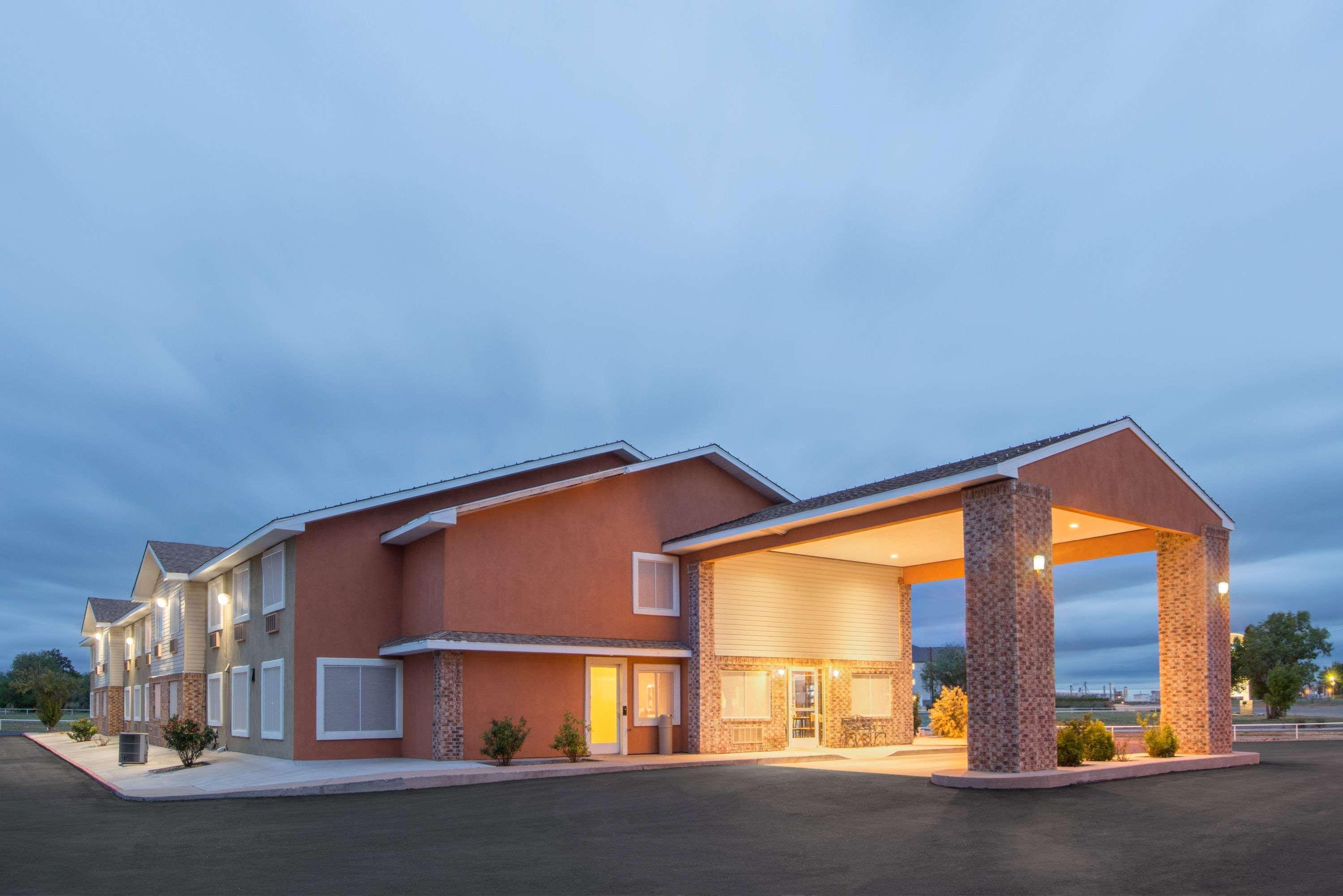 Super 8 By Wyndham Portales Μοτέλ Εξωτερικό φωτογραφία