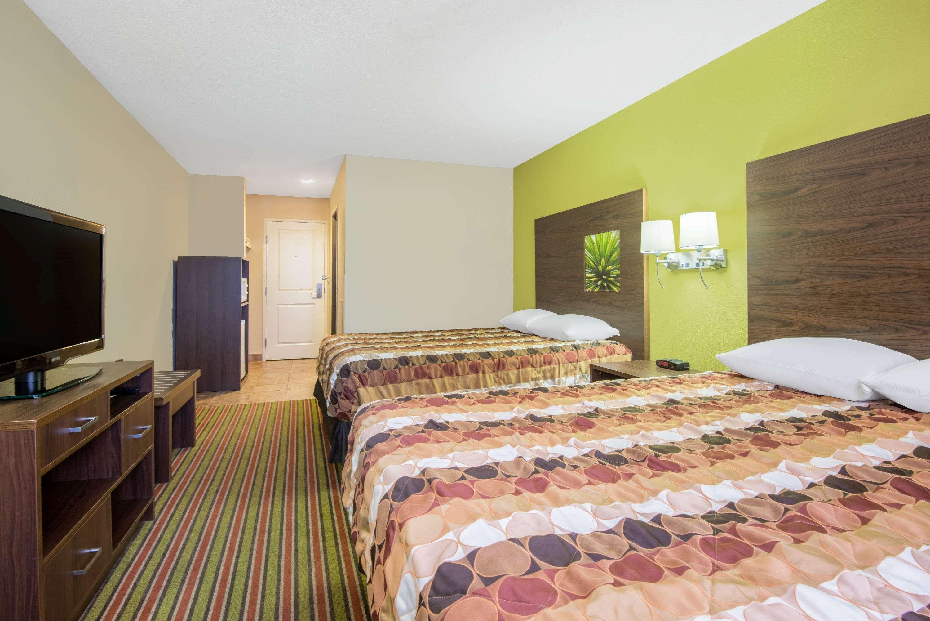 Super 8 By Wyndham Portales Μοτέλ Εξωτερικό φωτογραφία