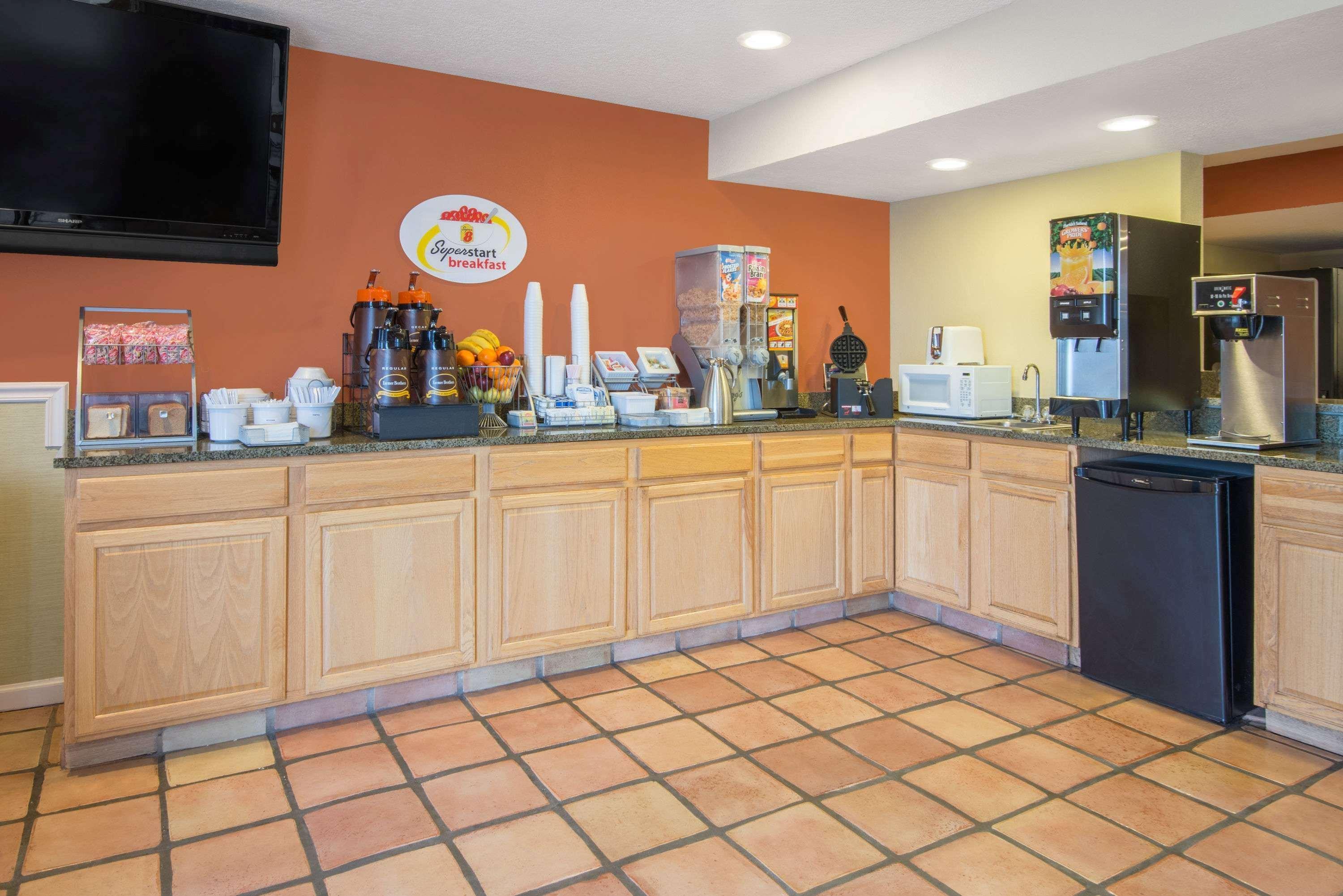 Super 8 By Wyndham Portales Μοτέλ Εξωτερικό φωτογραφία